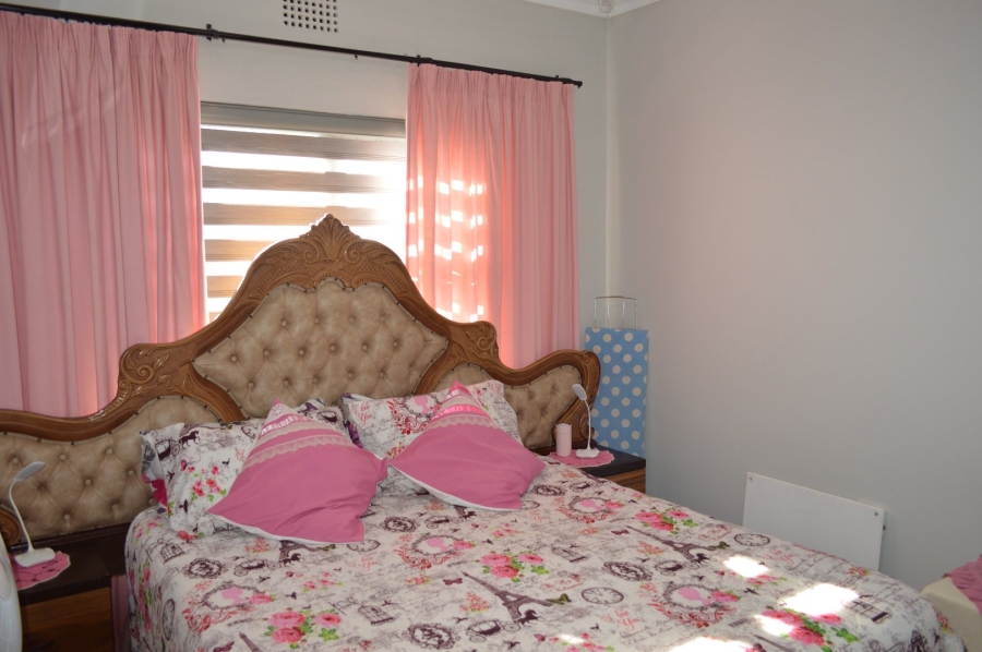 3 Bedroom Property for Sale in Elandia North West